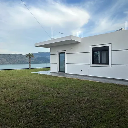 Illyrian Paradise Daire Ksamil